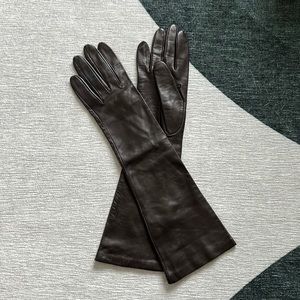 Buttery soft leather gloves with silk lining size 7